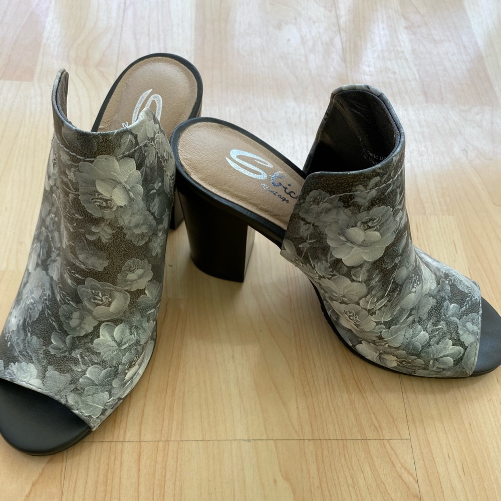 Sbicca Vintage Scenic Faux Leather Size 7